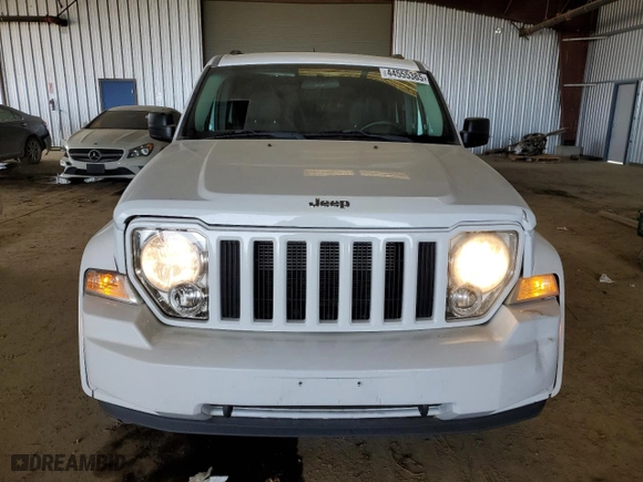 2011 Jeep Liberty Sport with VIN 1J4PN2GK4BW513605, listed as a Copart auction lot 44555385 with 160,549 mi miles and Salvage Title. Bid and sale history available at carsss.com. Image 5.