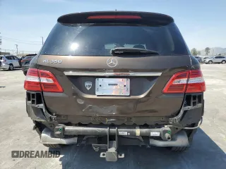 2013 Mercedes-Benz M 350 z VIN 4JGDA5JB0DA125409, wystawiony jako Copart lot #52187965 z przebiegiem 147 803 mil mil oraz Szkoda całkowita • Salvage title. Historia ofert i sprzedaży dostępna na DreamBid. Obrazek 6.