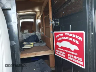 1999 Ford Econoline Cargo z VIN 1FTNE24L1XHB25463, wystawiony jako IAAI lot #42496186 z przebiegiem 285 944 mil mil oraz . Historia ofert i sprzedaży dostępna na DreamBid. Obrazek 8.