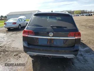 2018 Volkswagen Atlas SE z VIN 1V2LR2CA4JC584601, wystawiony jako Copart lot #52346605 z przebiegiem 71 990 mil mil oraz Szkody całkowita. Historia ofert i sprzedaży dostępna na DreamBid. Obrazek 6.