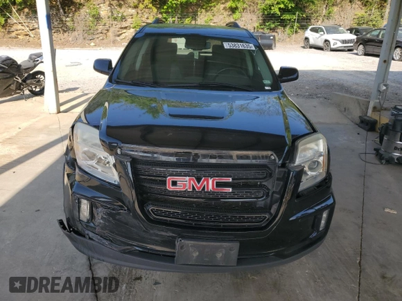 2017 GMC Terrain SLE z VIN 2GKALNEK2H6248681, wystawiony jako Copart lot #53831635 z przebiegiem 106 315 mil mil oraz Szkoda całkowita • Salvage title. Historia ofert i sprzedaży dostępna na DreamBid. Obrazek 5.