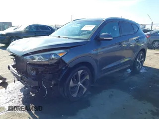 2016 Hyundai Tucson Limited with VIN KM8J33A22GU231834, listed as a IAAI auction lot 41312526 with 117,423 mi miles. Bid and sale history available at carsss.com. Image 2.