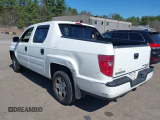 2009 Honda Ridgeline RT with VIN 5FPYK16269B109807, listed as a IAAI auction lot 42056354 with Not Provided miles. Bid and sale history available at carsss.com. Image 3.