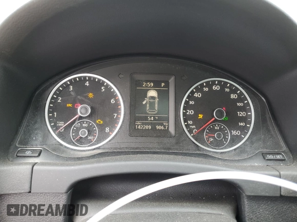2011 Volkswagen Tiguan SE with VIN WVGBV7AX8BW523969, listed as a Copart auction lot 52463575 with 142,209 mi miles and Clean Title. Bid and sale history available at DreamBid. Image 9.