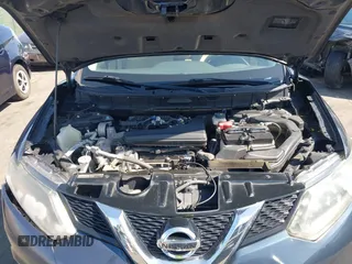 2015 Nissan Rogue SL with VIN 5N1AT2MV5FC927592, listed as a IAAI auction lot 42132041 with 174,536 mi miles and . Bid and sale history available at carsss.com. Image 10.