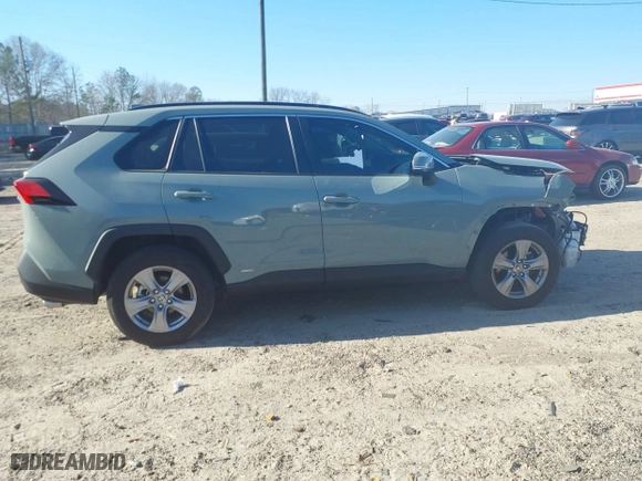 2022 Toyota RAV4 Hybrid XLE with VIN JTMRWRFVXND143454, listed as a IAAI auction lot 41702292 with 25,455 mi miles. Bid and sale history available at carsss.com. Image 14.