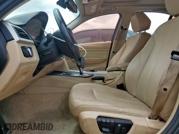 2012 BMW 3 Series 328i with VIN WBA3C1C56CF433158, listed as a Copart auction lot 60512755 with 189,049 mi miles and Clean title. Bid and sale history available at DreamBid. Image 7.