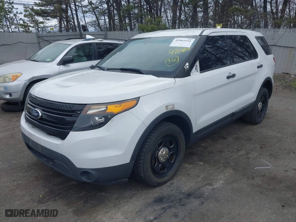 2014 Ford Utility Police Interceptor with VIN 1FM5K8AR4EGC60620, listed as a IAAI auction lot 42081641 with 135,328 mi miles. Bid and sale history available at carsss.com. Image 17.
