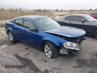 2013 Dodge Avenger R/T with VIN 1C3CDZBG6DN587236, listed as a IAAI auction lot 40826123 with 113,647 mi miles. Bid and sale history available at carsss.com. Image 1.