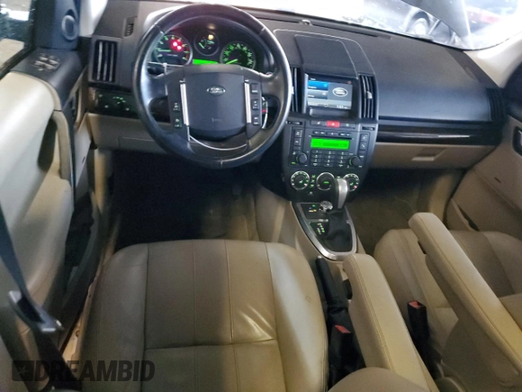 2011 Land Rover LR2 HSE with VIN SALFR2BN8BH267405, listed as a Copart auction lot 43288545 with 109,622 mi miles and Salvage title. Bid and sale history available at DreamBid. Image 8.