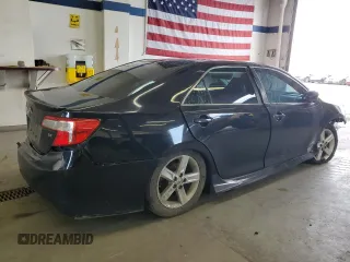 2014 Toyota Camry L with VIN 4T1BF1FK8EU370162, listed as a Copart auction lot 50474145 with 212,054 mi miles and Salvage Title. Bid and sale history available at carsss.com. Image 3.