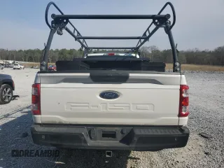 2022 Ford F-150 XL with VIN 1FTMF1CB2NKE78001, listed as a Copart auction lot 49133775 with 52,998 mi miles and Clean Title. Bid and sale history available at carsss.com. Image 6.