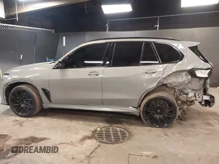 2021 BMW X5 M z VIN 5YMJU0C04M9F63827, wystawiony jako IAAI lot #42351633 z przebiegiem 31 232 mil mil oraz . Historia ofert i sprzedaży dostępna na DreamBid. Obrazek 14.