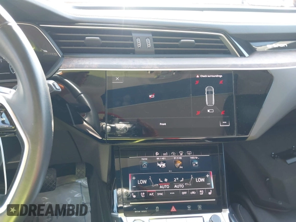 2019 Audi e-tron Prestige with VIN WA1VAAGE2KB021539, listed as a IAAI auction lot 42007353 with 14,238 mi miles and . Bid and sale history available at DreamBid. Image 19.