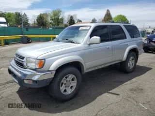 2001 Toyota 4Runner SR5 z VIN JT3HN86R310360796, wystawiony jako Copart lot #56321195 z przebiegiem 192 821 mil mil oraz Szkoda całkowita • Salvage title. Historia ofert i sprzedaży dostępna na DreamBid. Obrazek 1.