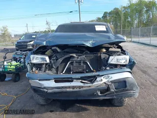 2006 Chevrolet Silverado 1500 LT2 with VIN 1GCEK19B16Z201646, listed as a IAAI auction lot 41867206 with 109,504 mi miles. Bid and sale history available at carsss.com. Image 12.
