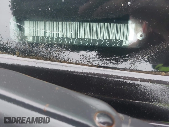 2005 Cadillac SRX with VIN 1GYEE63A650152302, listed as a IAAI auction lot 42010138 with 101,831 mi miles. Bid and sale history available at carsss.com. Image 9.