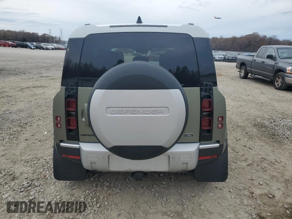 2020 Land Rover Defender z VIN SALEK7EX0L2015467, wystawiony jako Copart lot #84467294 z przebiegiem 10 132 mil mil oraz Szkoda całkowita • Salvage title. Historia ofert i sprzedaży dostępna na DreamBid. Obrazek 6.