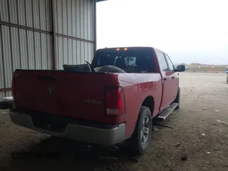 2019 Ram 1500 Big Horn z VIN 1C6RR7TT1KS654516, wystawiony jako IAAI lot #41634431 z przebiegiem 95 199 mil mil oraz . Historia ofert i sprzedaży dostępna na DreamBid. Obrazek 4.