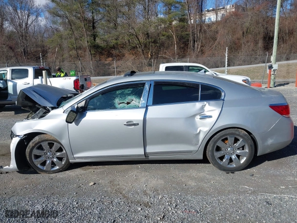 2013 Buick LaCrosse Premium 2 with VIN 1G4GH5E39DF144068, listed as a IAAI auction lot 41230516 with 97,825 mi miles. Bid and sale history available at carsss.com. Image 13.