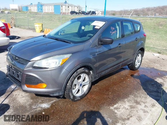 2014 Ford Escape S with VIN 1FMCU0F75EUE26087, listed as a IAAI auction lot 41882375 with 135,077 mi miles. Bid and sale history available at carsss.com. Image 2.