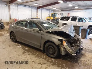 2014 Ford Fusion SE with VIN 3FA6P0H70ER325610, listed as a IAAI auction lot 41561520 with 1 mi miles. Bid and sale history available at carsss.com. Image 1.