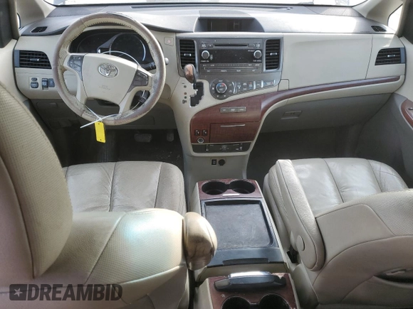 2011 Toyota Sienna XLE с VIN 5TDDK3DC3BS005680, выставлен на аукционе Copart как лот 88833815 с пробегом 256 679 миль миль и Списание • Salvage title. История ставок и продаж доступна на DreamBid. Изображение 8.