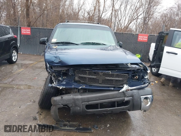 2000 Ford Explorer XLT z VIN 1FMZU73X0YZC01123, wystawiony jako IAAI lot #41487199 z przebiegiem 143 697 mil mil oraz . Historia ofert i sprzedaży dostępna na DreamBid. Obrazek 6.