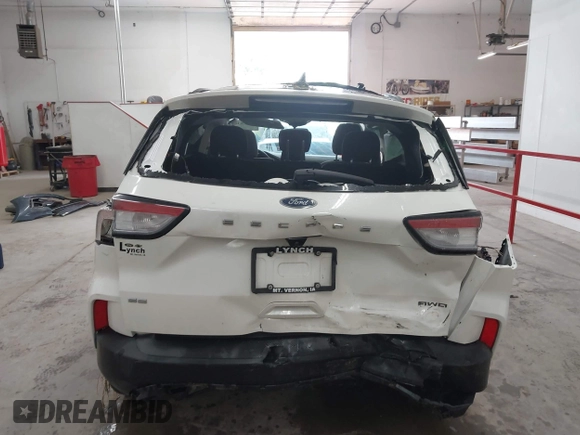 2021 Ford Escape SE z VIN 1FMCU9G61MUA32742, wystawiony jako IAAI lot #42418385 z przebiegiem 75 062 mil mil oraz . Historia ofert i sprzedaży dostępna na DreamBid. Obrazek 17.