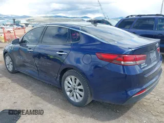 2018 Kia Optima LX z VIN 5XXGT4L32JG205418, wystawiony jako IAAI lot #42062997 z przebiegiem 103 126 mil mil oraz . Historia ofert i sprzedaży dostępna na DreamBid. Obrazek 3.