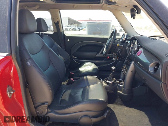 2005 MINI Hardtop S with VIN WMWRE33535TL12429, listed as a IAAI auction lot 42162496 with 176,573 mi miles and . Bid and sale history available at DreamBid. Image 5.