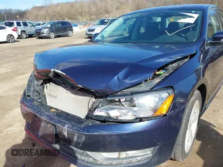 2015 Volkswagen Passat 1.8T Limited Edition with VIN 1VWAT7A33FC091945, listed as a IAAI auction lot 41930380 with 145,488 mi miles. Bid and sale history available at carsss.com. Image 6.