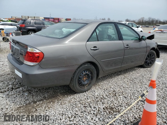 2006 Toyota Camry STD z VIN 4T1BE32K16U725548, wystawiony jako Copart lot #52083245 z przebiegiem Nie podano mil oraz Szkoda całkowita • Salvage title. Historia ofert i sprzedaży dostępna na DreamBid. Obrazek 3.