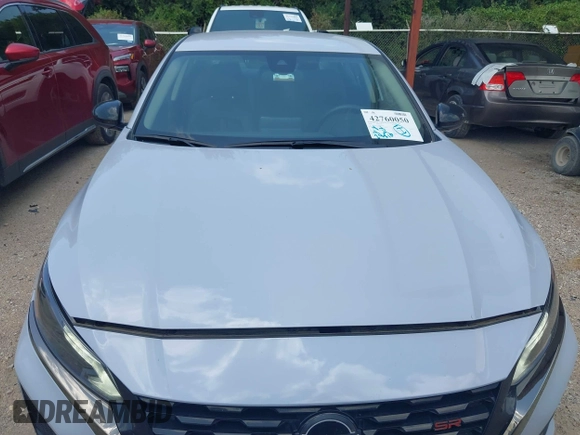 2024 Nissan Altima SR with VIN 1N4BL4CV5RN431650, listed as a IAAI auction lot 42760050 with 24,810 mi miles and . Bid and sale history available at DreamBid. Image 12.