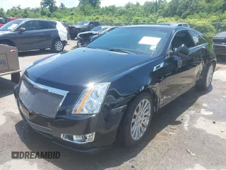 2012 Cadillac CTS Performance z VIN 1G6DJ1E31C0139231, wystawiony jako IAAI lot #42446853 z przebiegiem 102 857 mil mil oraz . Historia ofert i sprzedaży dostępna na DreamBid. Obrazek 17.