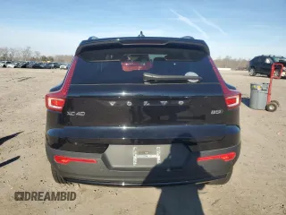 2023 Volvo XC40 Ultimate Dark Theme z VIN YV4L12UX9P2100106, wystawiony jako Copart lot #85582384 z przebiegiem 7 506 mil mil oraz Szkoda całkowita • Salvage title. Historia ofert i sprzedaży dostępna na DreamBid. Obrazek 6.