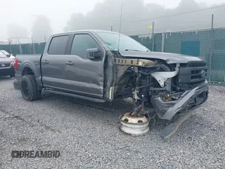 2021 Ford F-150 XL z VIN 1FTEW1EP8MKD00329, wystawiony jako IAAI lot #42879314 z przebiegiem 74 403 mil mil oraz . Historia ofert i sprzedaży dostępna na DreamBid. Obrazek 1.