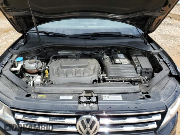 2018 Volkswagen Tiguan SEL with VIN 3VV3B7AX0JM051154, listed as a Copart auction lot 58867035 with 64,945 mi miles and Salvage title. Bid and sale history available at DreamBid. Image 12.