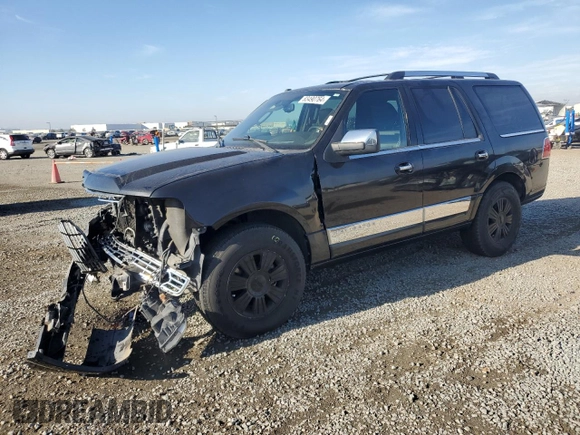 2011 Lincoln Navigator z VIN 5LMJJ2H54BEJ04714, wystawiony jako Copart lot #83490764 z przebiegiem 82 685 mil mil oraz Szkoda całkowita • Salvage title. Historia ofert i sprzedaży dostępna na DreamBid. Obrazek 1.