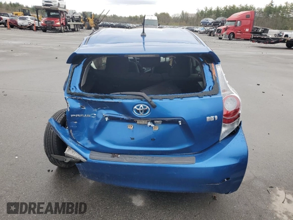 2012 Toyota Prius One z VIN JTDKDTB39C1507466, wystawiony jako Copart lot #55726175 z przebiegiem Nie podano mil oraz Szkoda całkowita • Salvage title. Historia ofert i sprzedaży dostępna na DreamBid. Obrazek 6.