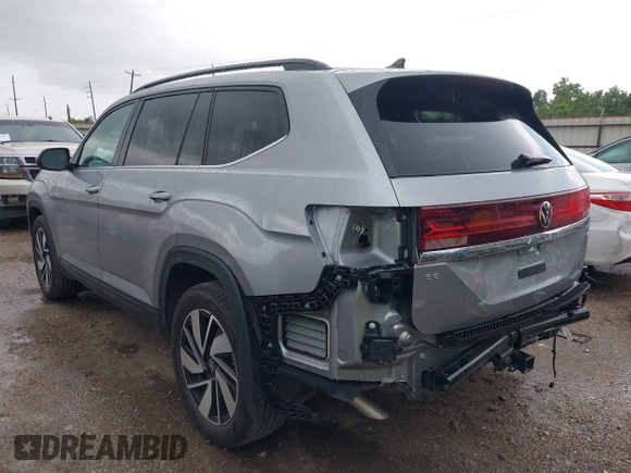 2025 Volkswagen Atlas SE z VIN 1V2HR2CA8SC531486, wystawiony jako IAAI lot #42508906 z przebiegiem 10 565 mil mil oraz . Historia ofert i sprzedaży dostępna na DreamBid. Obrazek 3.