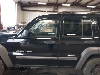 2003 Jeep Liberty Sport with VIN 1J4GL48K53W583860, listed as a IAAI auction lot 41632528 with 162,235 mi miles. Bid and sale history available at carsss.com. Image 14.