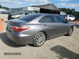 2017 Toyota Camry XLE with VIN 4T1BF1FK4HU630190, listed as a Copart auction lot 52906035 with 180,407 mi miles and Salvage Title. Bid and sale history available at DreamBid. Image 3.