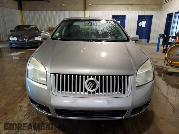 2009 Mercury Milan Premier with VIN 3MEHM02159R619380, listed as a Copart auction lot 70838384 with 172,203 mi miles and Salvage title. Bid and sale history available at DreamBid. Image 5.