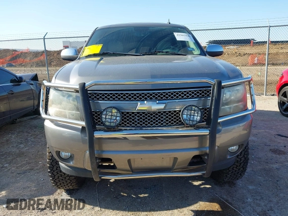 2009 Chevrolet Tahoe 2LT z VIN 1GNFC230X9R291177, wystawiony jako IAAI lot #41965944 z przebiegiem 71 073 mil mil oraz . Historia ofert i sprzedaży dostępna na DreamBid. Obrazek 12.
