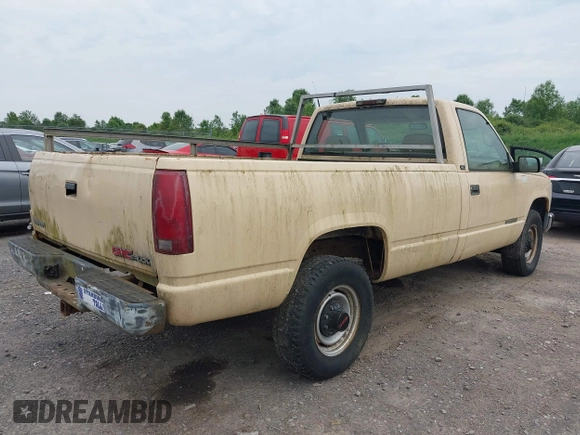 1995 GMC Sierra 3500 z VIN 1GTGC34K2SE536473, wystawiony jako IAAI lot #42487739 z przebiegiem 81 910 mil mil oraz . Historia ofert i sprzedaży dostępna na DreamBid. Obrazek 4.