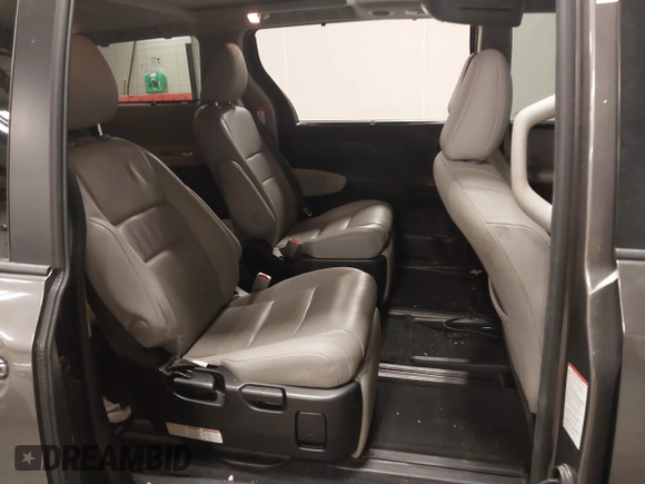2017 Toyota Sienna XLE Auto Access Seat with VIN 5TDYZ3DC1HS791419, listed as a IAAI auction lot 41332726 with 85,433 mi miles and . Bid and sale history available at DreamBid. Image 8.