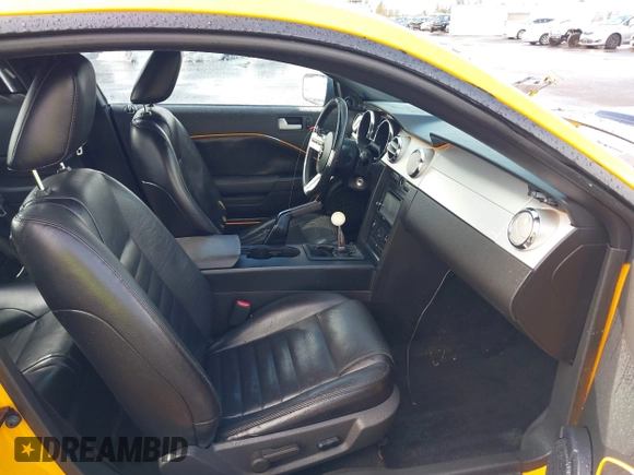 2007 Ford Mustang GT Deluxe with VIN 1ZVFT82H775239834, listed as a IAAI auction lot 41637789 with 175,655 mi miles. Bid and sale history available at carsss.com. Image 5.