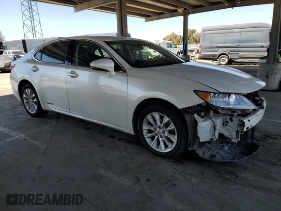 2013 Lexus ES 300h with VIN JTHBW1GG9D2014861, listed as a Copart auction lot 49826045 with 247,990 mi miles and Salvage Title. Bid and sale history available at DreamBid. Image 4.