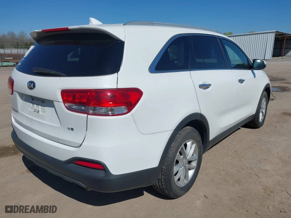 2016 Kia Sorento LX with VIN 5XYPG4A52GG002963, listed as a IAAI auction lot 41874425 with 230,541 mi miles. Bid and sale history available at carsss.com. Image 4.